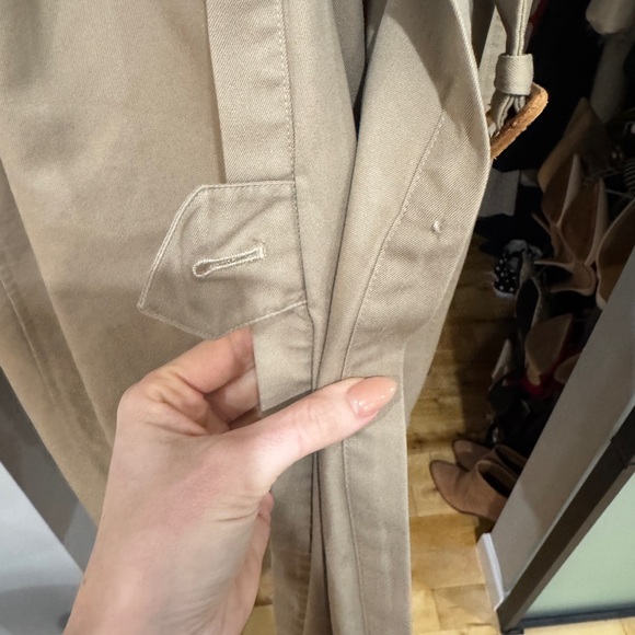 Burberry Vintage Trench - Picture 6 of 16